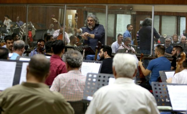 Iraq's top musicians play on despite unpaid wages