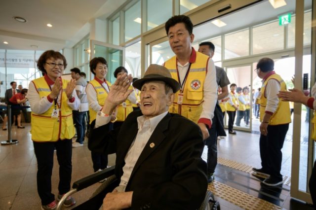 S. Koreans head for family reunions in North after decades apart