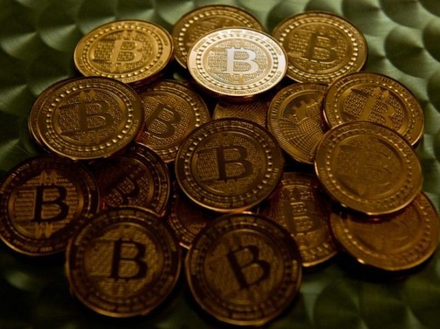 South Korean swaps bitcoins for 2 mln euros in fake notes