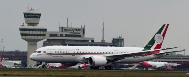 Mexico businessman wants to buy presidential plane for $99 mln
