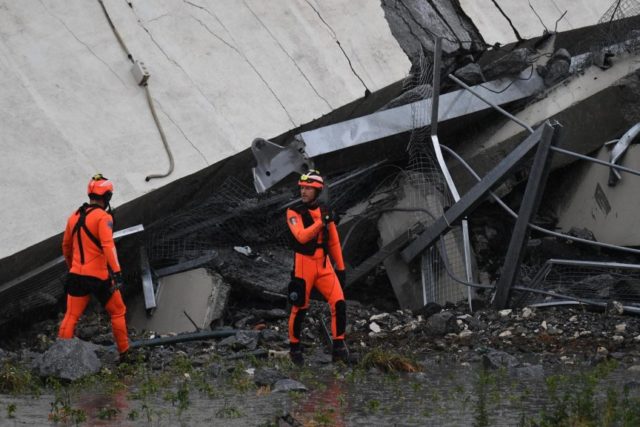 Cars plunge as highway bridge collapses in Italy; 22 dead - Breitbart