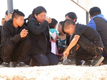 Yuma Sector Border Patrol agents apprehend large group of illegal aliens, including unaccompanied minors and families. (File Photo: U.S. Border Patrol/Yuma Sector)