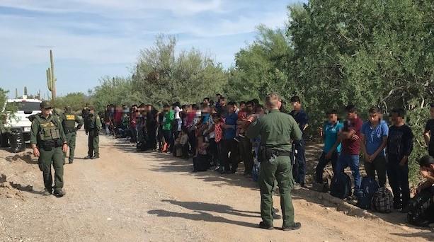 Ajo Station Border Patrol agents arrest a group of 128 migrants west of the Lukeville Port of Entry. (Photo: U.S. Border Patrol/Tucson Sector)