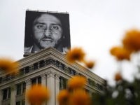 Nike Uses Controversial Football Quarterback Colin Kaepernick In New Ad Campaign SAN FRANCISCO, CA - SEPTEMBER 05: A billboard featuring former San Francisco 49ers quaterback Colin Kaepernick is displayed on the roof of the Nike Store on September 5, 2018 in San Francisco, California. Nike launched an ad campaign to commemorate the 30th anniversary of its iconic "Just Do It' motto …