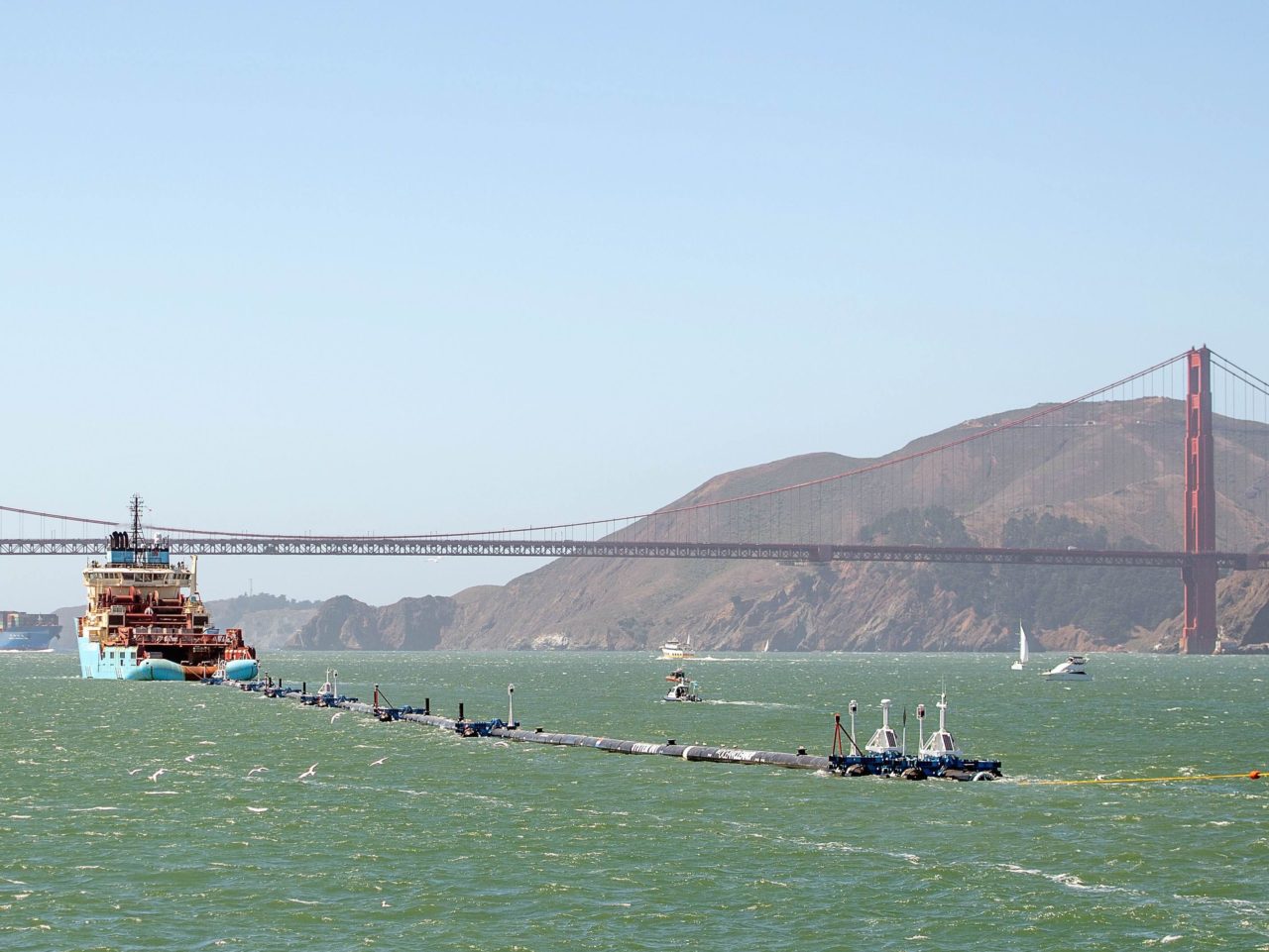 2,000FootLong 'Ocean Cleanup' Launches to Trap Pacific