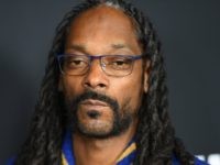 Snoopdogg1 Recording artist Snoop Dogg attends the Los Angeles premiere of 'Meet The Blacks' March 29, 2016 at the Arclight Cinema in Hollywood, California. / AFP / ROBYN BECK (Photo credit should read ROBYN BECK/AFP/Getty Images)