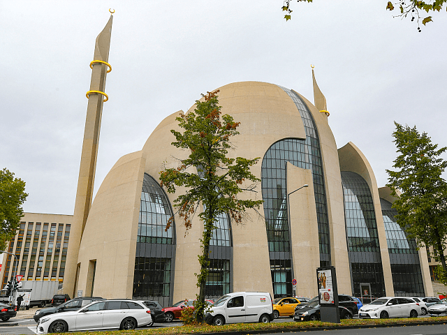 Leftist Mayor Allows Cologne Mosques to Broadcast Islamic Prayer Call