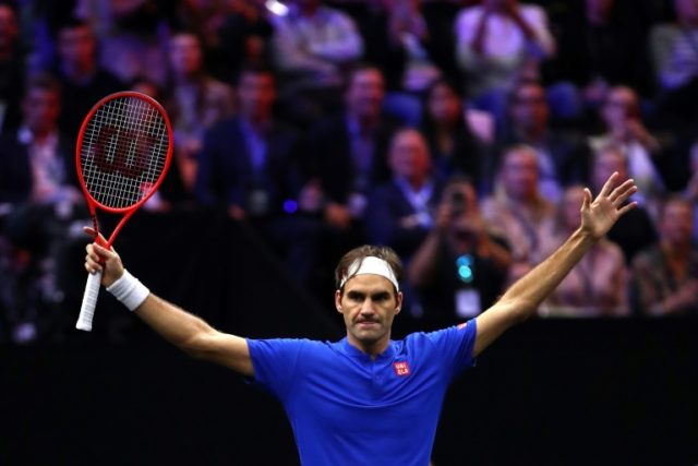 Federer bounces back as Europe take lead at Laver Cup