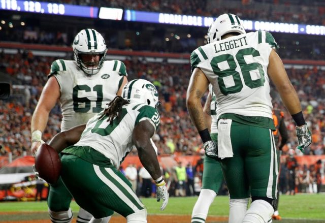 Jets warn Crowell over 'toilet paper' celebration