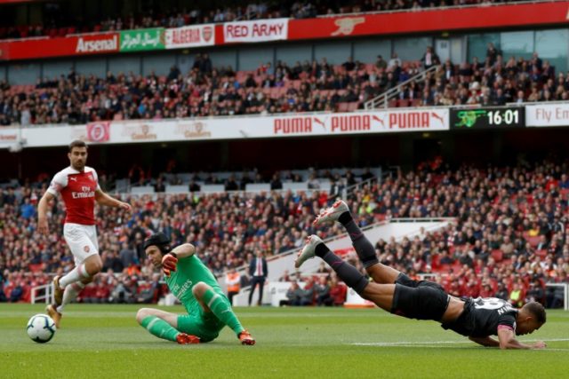 Emery hails Cech as Arsenal keeper frustrates Everton