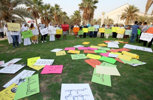 Kuwait activists combat rise in banning of books