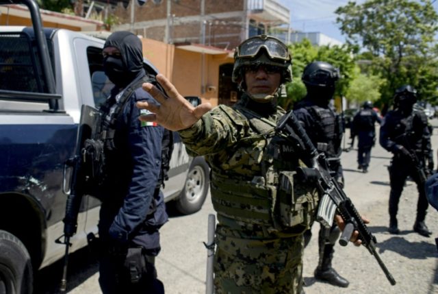 Mexican military takes over Acapulco police force