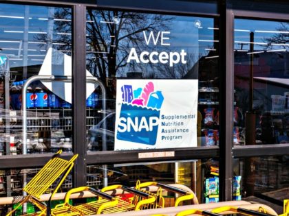 A retailer in Muncie, Ind., advertises its acceptance of SNAP payments.