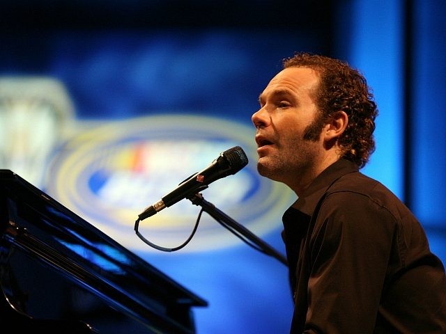 ORLANDO, FL - DECEMBER 07: Performing artist John Ondrasik of the group Five For Fighting performs during the NASCAR Busch Series Awards Banquet at Portofino Bay Hotel on December 7, 2007 in Orlando, Florida. (Photo by Doug Benc/Getty Images)