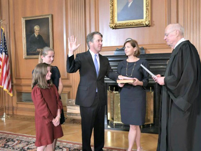 Its Official Brett Kavanaugh Sworn In As Supreme Court Justice 