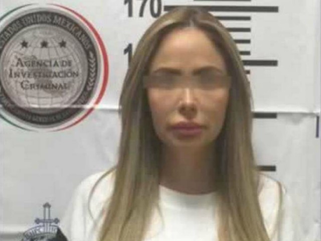 EXTRADITAN a TEXAS a la "MUÑECA",JALABA PA'CARTELES con COMPLICIDAD de su ESPOSO FUNCIONARIO de ADUANAS de E.U ...le daba pas La-Muneca