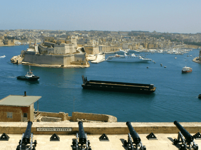 Picture taken 10 May 2007 of Valletta's Grand Harbour in …