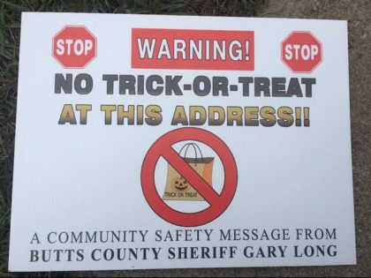 No Trick-or-Treat Signs placed by GA Sheriff - Facebook