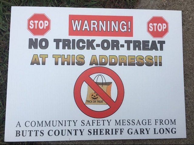 No Trick-or-Treat Signs placed by GA Sheriff - Facebook