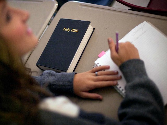 West Virginia High School Approves Student-Led Bible Study Club
