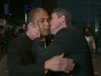 Watch: CNN’s Cuomo Kisses Don Lemon After Criticizing Sarah Sanders’ Response to Bomb Scare Watch: CNN’s Cuomo Kisses Don Lemon After Criticizing Sarah Sanders’ Response to Bomb Scare
