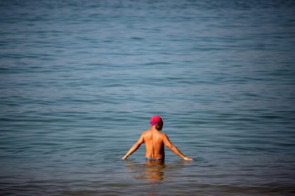 Hong Kong research warns of sunscreen health risks