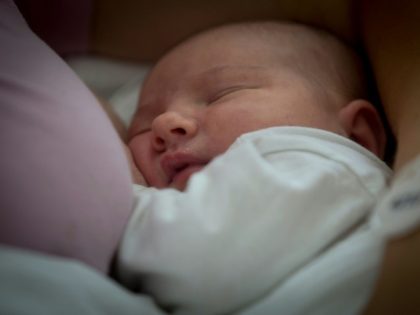 Finns demand legal right to breastfeed in public