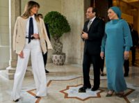 US First Lady Melania Trump (L) is welcomed by Egyptian President Abdel Fattah al-Sisi (C) and his wife Intissar Amer (R) upon arrival at the Presidential palace in the Egyptian capital Cairo