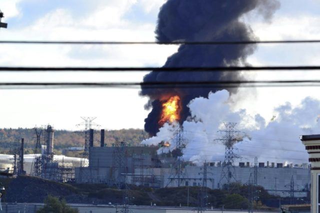 Explosion and fire at Canada's largest oil refinery: media