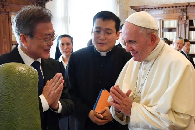 Pope ready to visit Pyongyang if invited: S.Korea's Moon