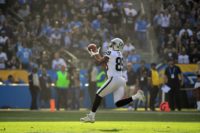 Oakland Raiders receiver Amari Cooper is set to to join the Dallas Cowboys for a first round draft pick after a trade agreement between the NFL clubs