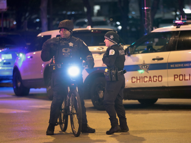 CHICAGO, IL - NOVEMBER 19: Police secure an area around Mercy Hospital after a gunman opened fire on November 19, 2018 in Chicago, Illinois. A police officer, the gunman and at least two hospital workers were killed during the incident. (Photo by Scott Olson/Getty Images)
