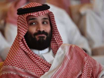 Saudi Crown Prince Mohammed bin Salman attends the Future Investment Initiative (FII) conference in the Saudi capital Riyadh on October 23, 2018. - Saudi Arabia is hosting the key investment summit overshadowed by the killing of critic Jamal Khashoggi that has prompted a wave of policymakers and corporate giants to …