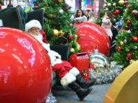 Santa should have a good year, as retailers expect to see holiday sales in November and December jump as much as 4.8 percent over 2017 Santa should have a good year, as retailers expect to see holiday sales in November and December jump as much as 4.8 percent over 2017