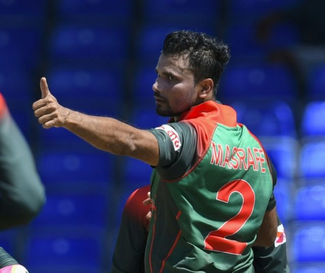 Star Bangladesh cricketer Mashrafe to stand in election