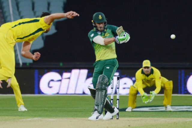 Du Plessis urges Australia to keep the aggression