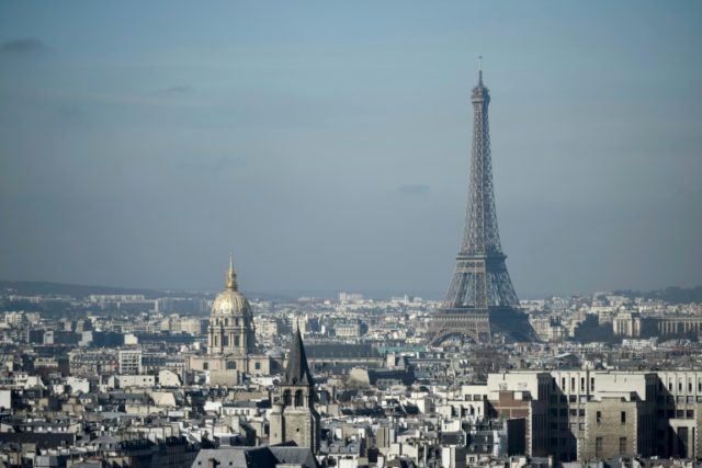 Paris Mayor mulls plan to pedestrianise historic centre