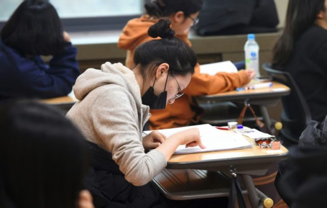 Shh...! S. Korea hushes for crucial exam