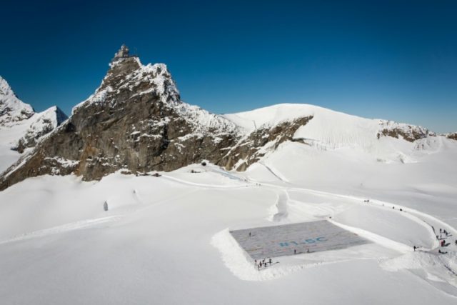 Record-breaking Alps postcard sends message against climate change