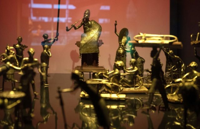 Africans cheer call for France to return treasures