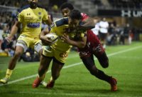 Clermont's All Blacks centre George Moala scores one of his two tries as his side beat Lyon 31-11