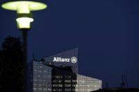 German heavyweight Allianz on Sunday got the go-ahead from the Chinese regulator to launch its first holding with 100 percent foreign capital