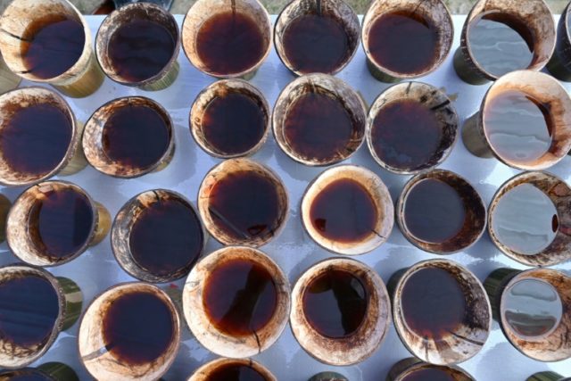 Heavily caffeinated: Indonesians sip 4,000 cups of Java