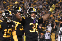 Roethlisberger throws for 5 TDs, Steelers rip Panthers 52-21