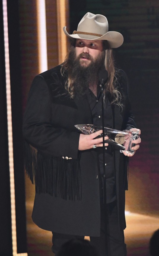 Stapleton wins at CMA Awards, honors Borderline bar victims - Breitbart