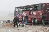 Storm: 2 dead, 44 hurt in bus crash on icy road near Memphis