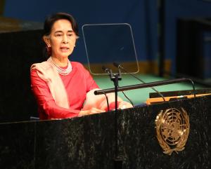 Amnesty International strips Myanmar leader of human rights award