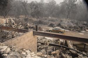 Trump visits site of Camp Fire with 71 dead, more than 1,000 missing