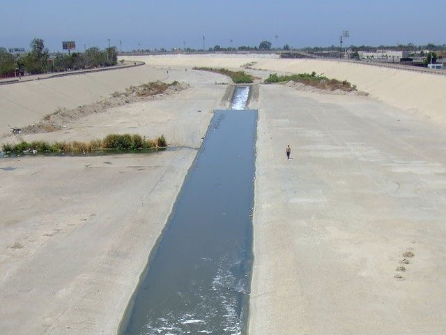 1024px-Tijuana_river