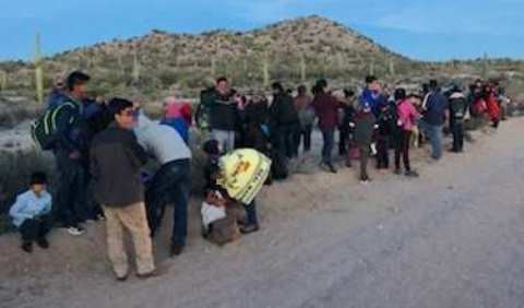 Ajo Station Border Patrol agents apprehend a group of 80 mostly Guatemalan migrants in southern Arizona. (Photo: U.S. Border Patrol/Tucson Sector)